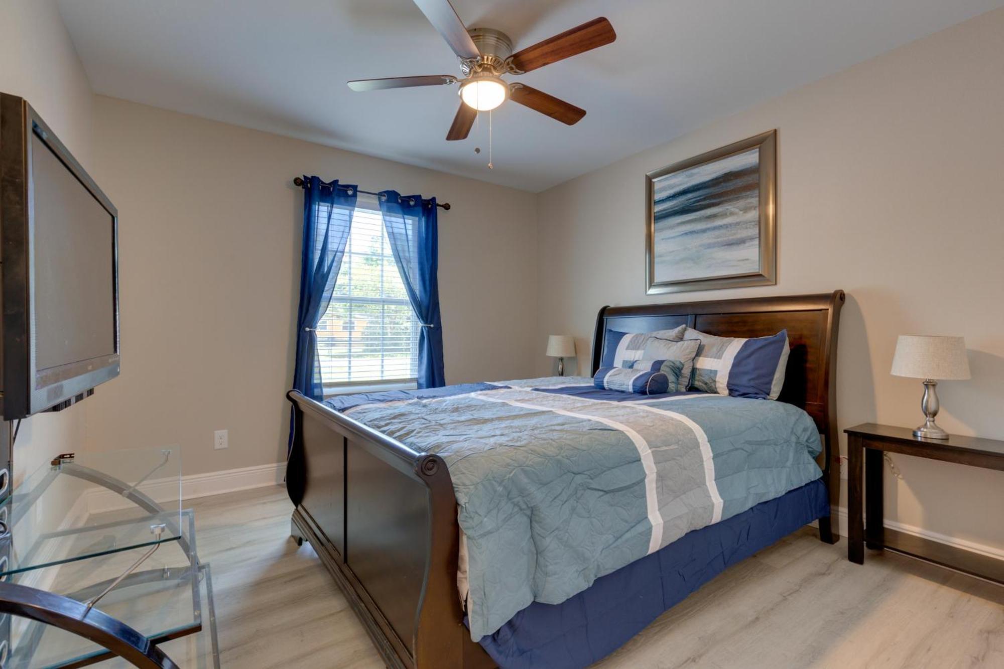 Dog-Friendly Pensacola Duplex About 7 Mi To Downtown Apartment Exterior photo