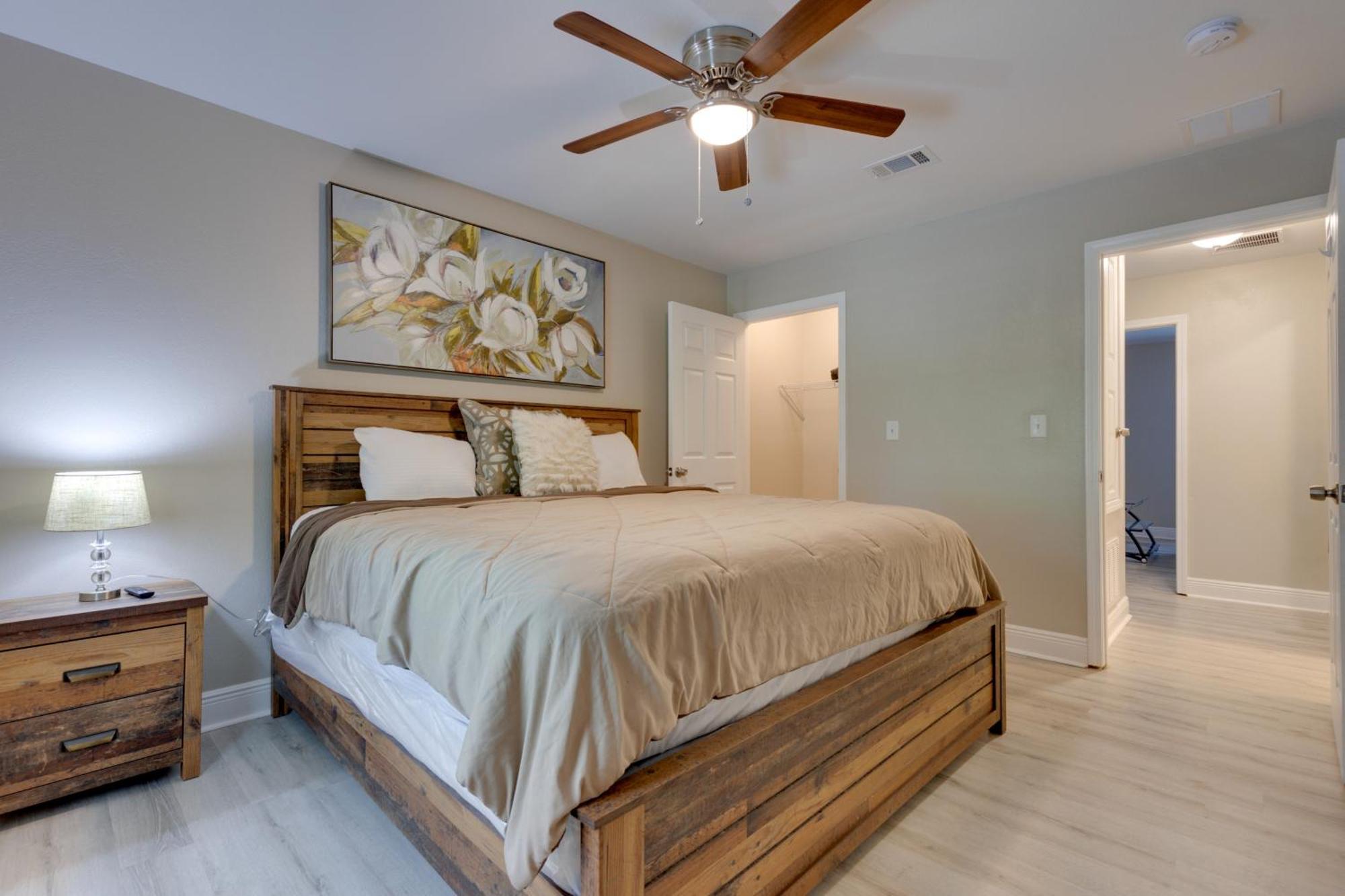 Dog-Friendly Pensacola Duplex About 7 Mi To Downtown Apartment Exterior photo